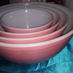 Vintage PYREX RARE  Pink Mixing Bo…
